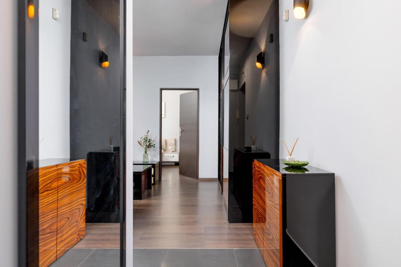 Stylish Korfantego Apartment Next To Spodek By Noclegi Renters Katowice Exterior photo